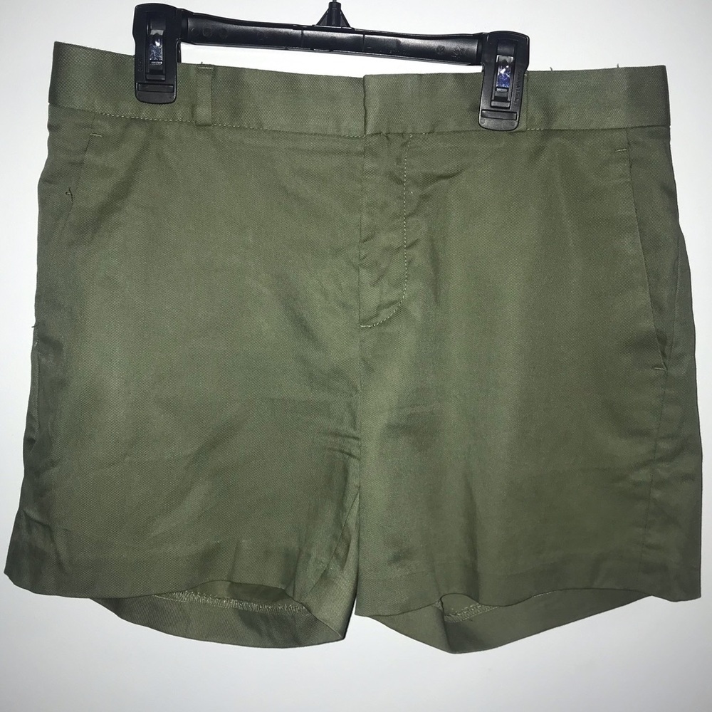 Banana republic army green shorts